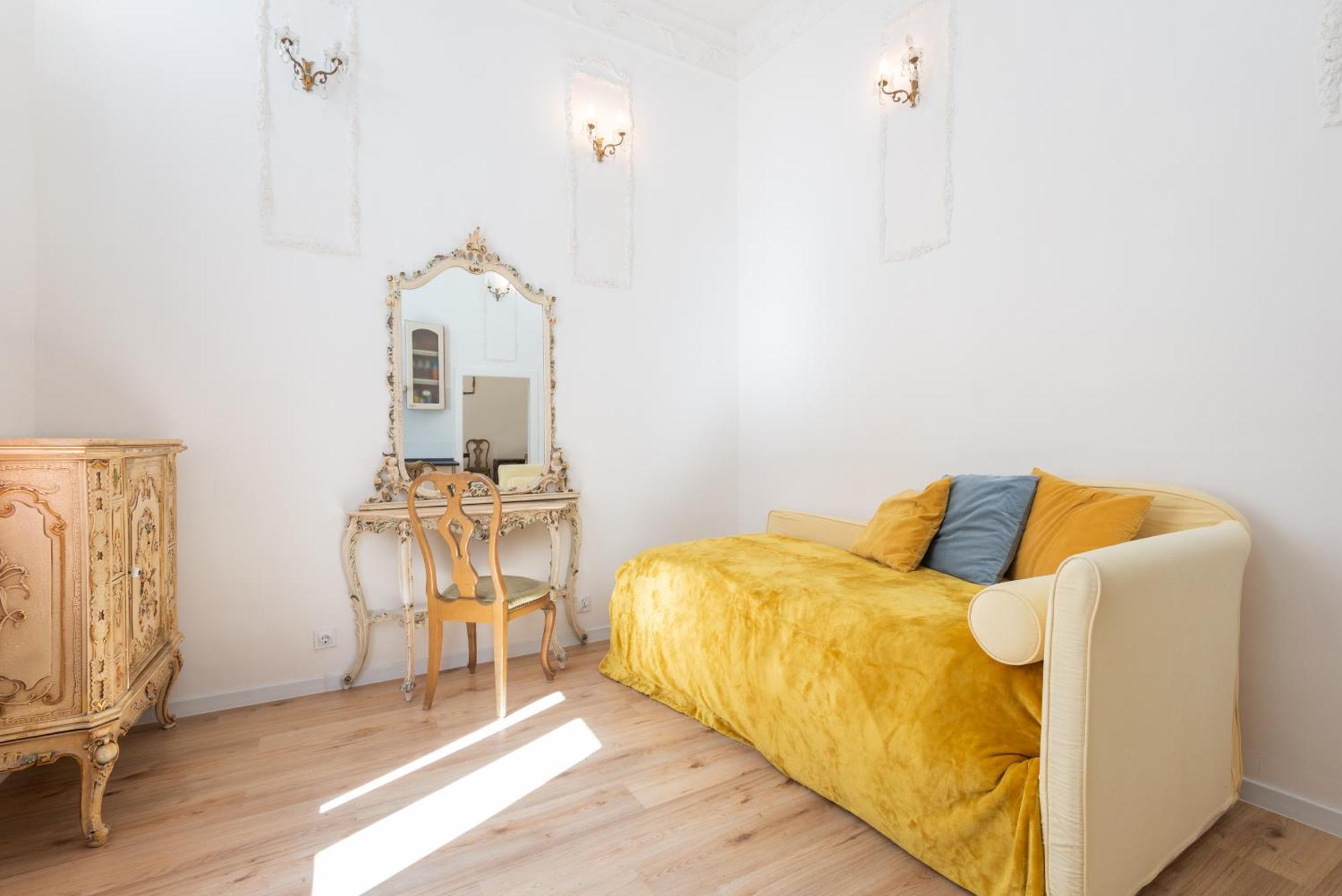 Historic Suite Next To The Castle Bari Exterior foto